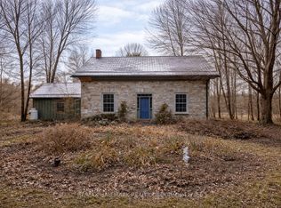 30 Ballycanoe Rd, Front Of Yonge, ON K0E 1R0