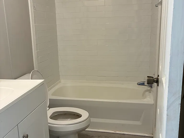 1714 Kenneth Ln — Photo 25