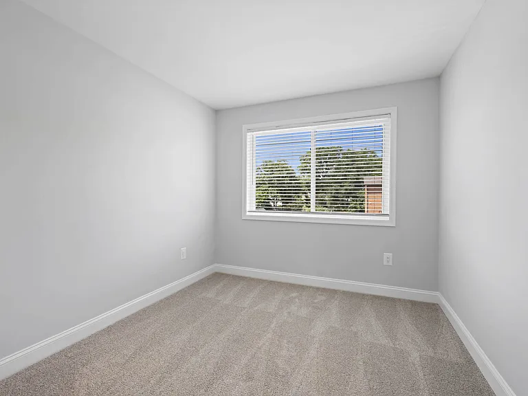 Rose Hill Apartments — Photo 43
