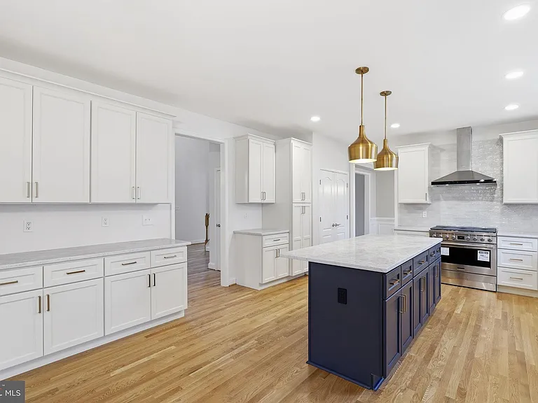 4314 Summit Pl — Photo 3