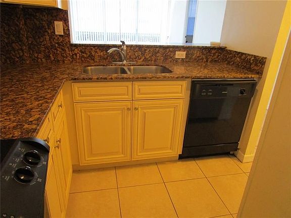 5th image of 4501 NE 21st Ave APT 115