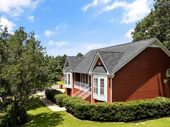 6495 Aspen Ln, Bessemer, AL 35023