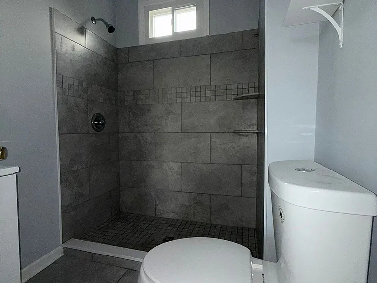 832 Hussa St #2 — Photo 15
