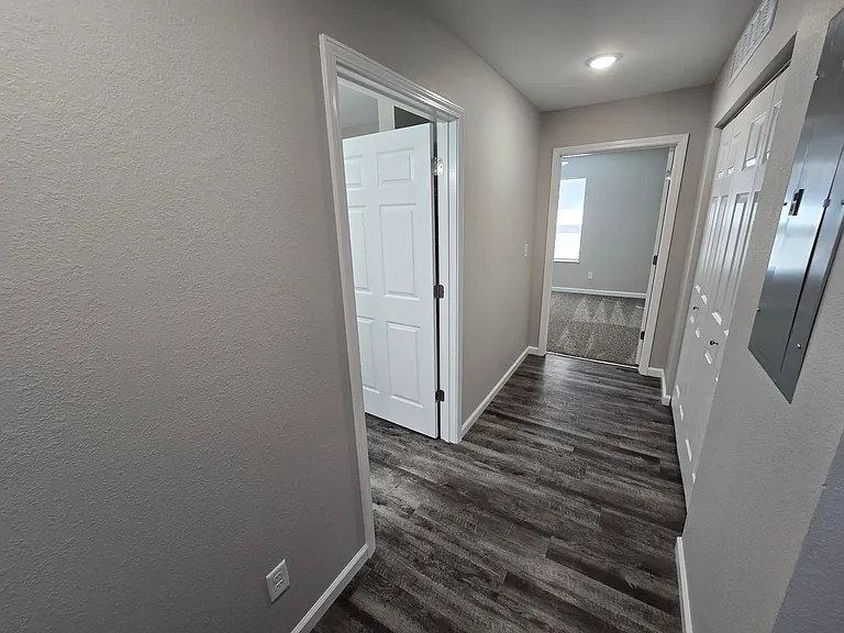 101 Goldfinch Dr — Photo 32