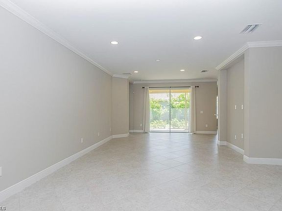 4th image of 14730 Sonoma Blvd