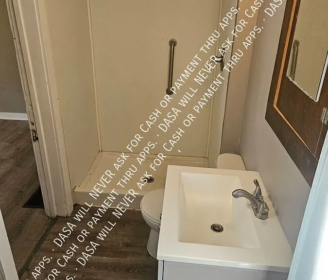 31 Mona St #LOWER — Photo 10
