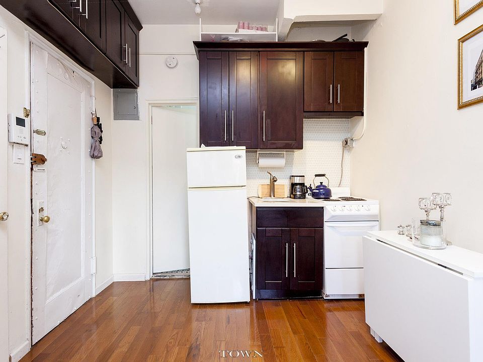 2nd image of 38 Orchard St APT 4C