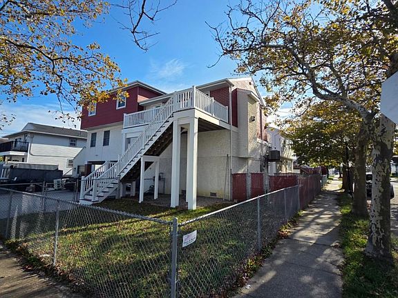 2nd image of 570 N Harrisburg Ave