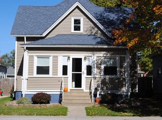 407 W Johnson St, Clinton, IL 61727
