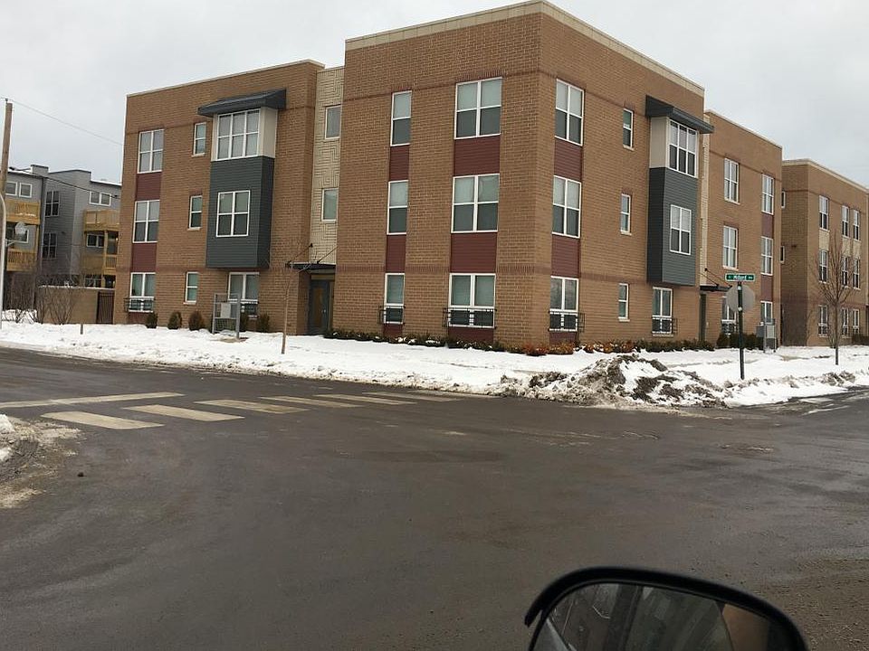2nd image of 3625 W 49th Pl Unit 2B