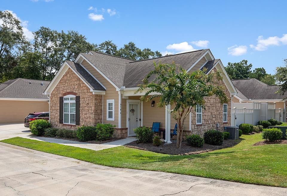 1st image of 318-3 Hidden Creek Cir
