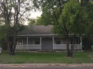 100 E College Ave, Corsicana, TX 75110