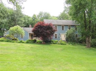 17 Historic Dr, Monroe, CT 06468