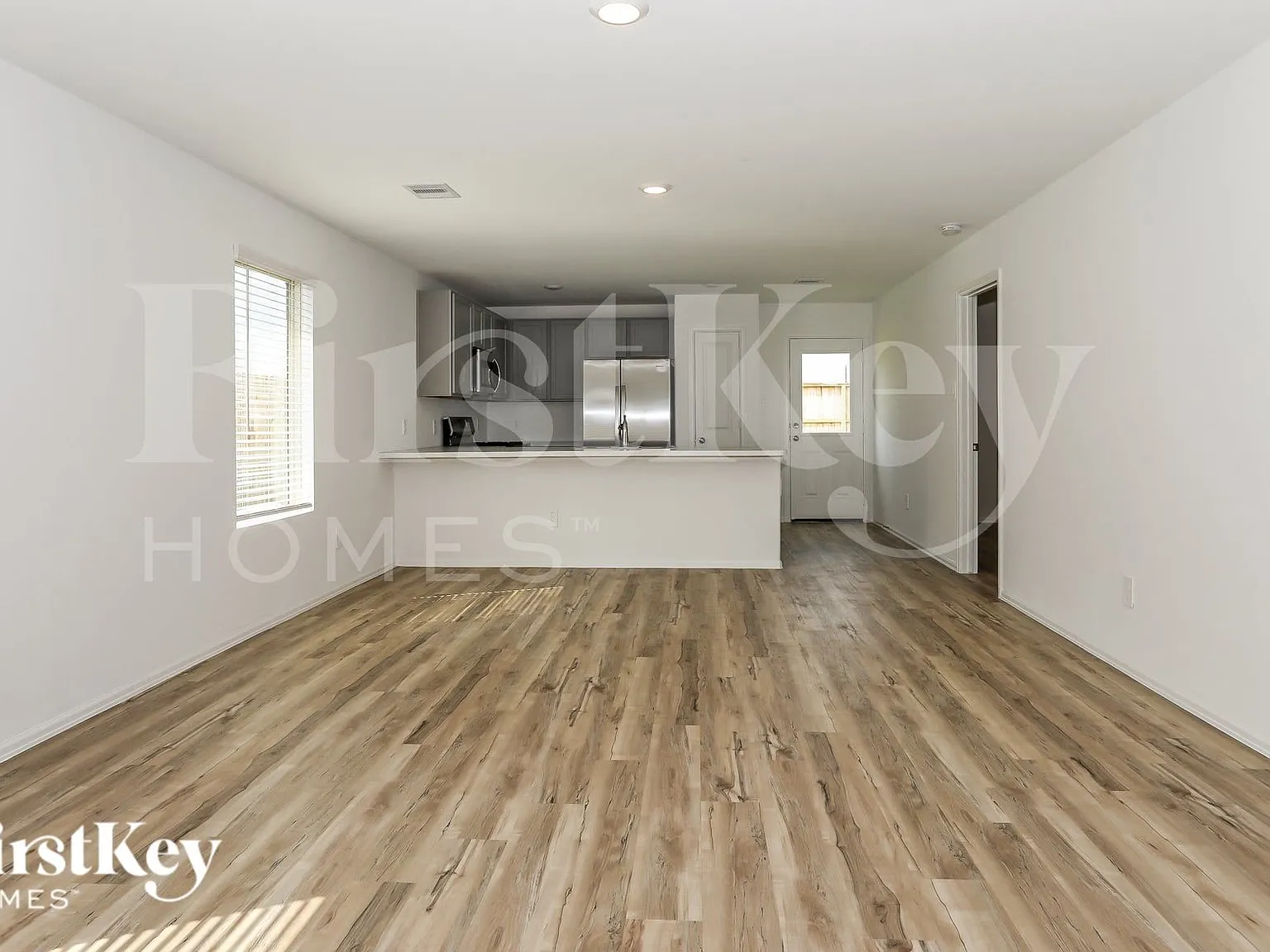 3 bed, 2.0 bath, 1461 sqft, $1,970 — Photo 4