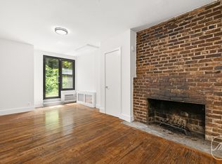 310 W 22nd St #3B, New York, NY 10011