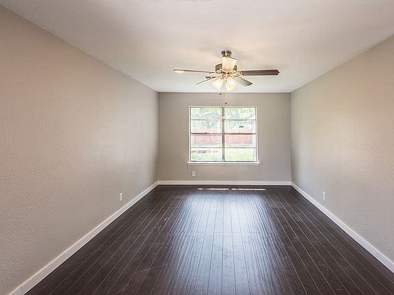 2nd image of 306 E Carson St