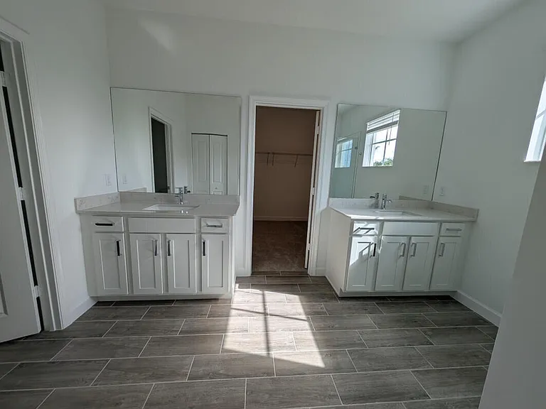 6831 Cobia Cir — Photo 10
