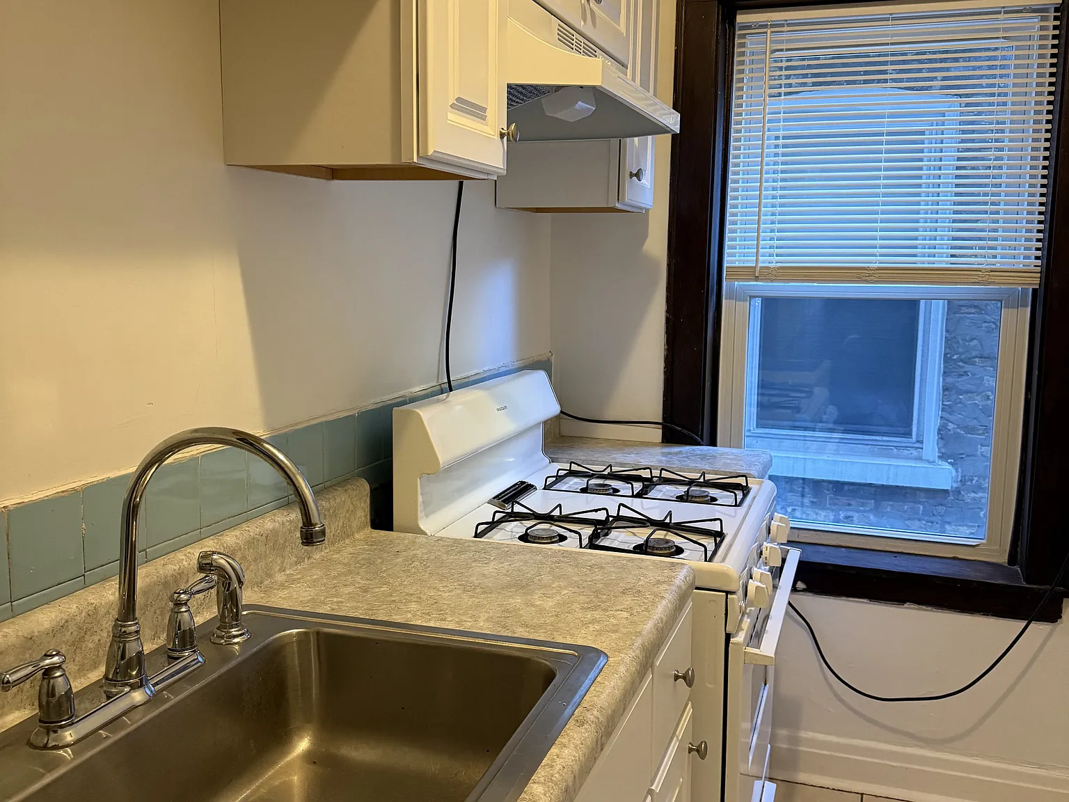1 bed, 550 sqft, $1,400 — Photo 4