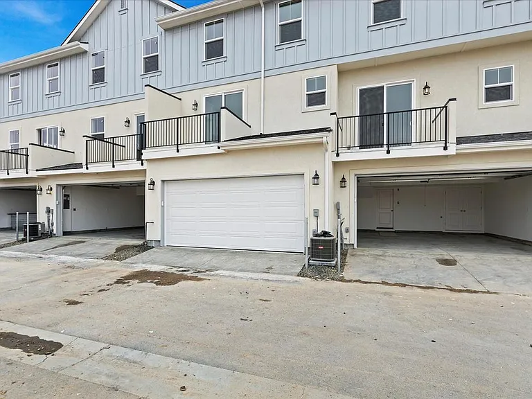 1624 N Mumbarto Ln — Photo 35