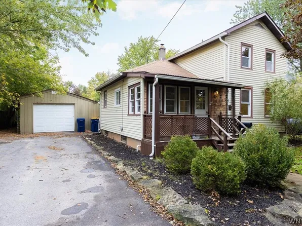 147 Stevens St, Lockport, NY 14094