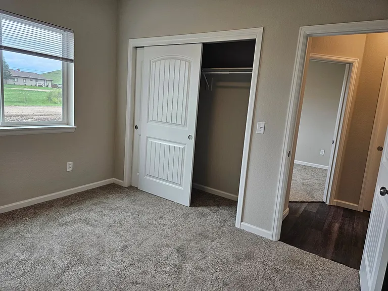 1615 Richard Martin Dr — Photo 7