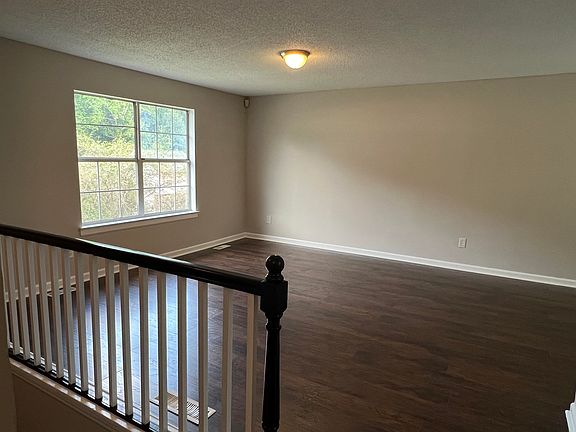 4th image of 5557 Pine Gate Drive