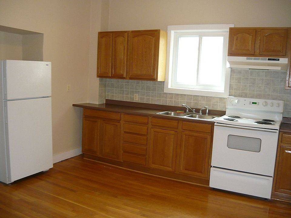 3rd floor Kitchen