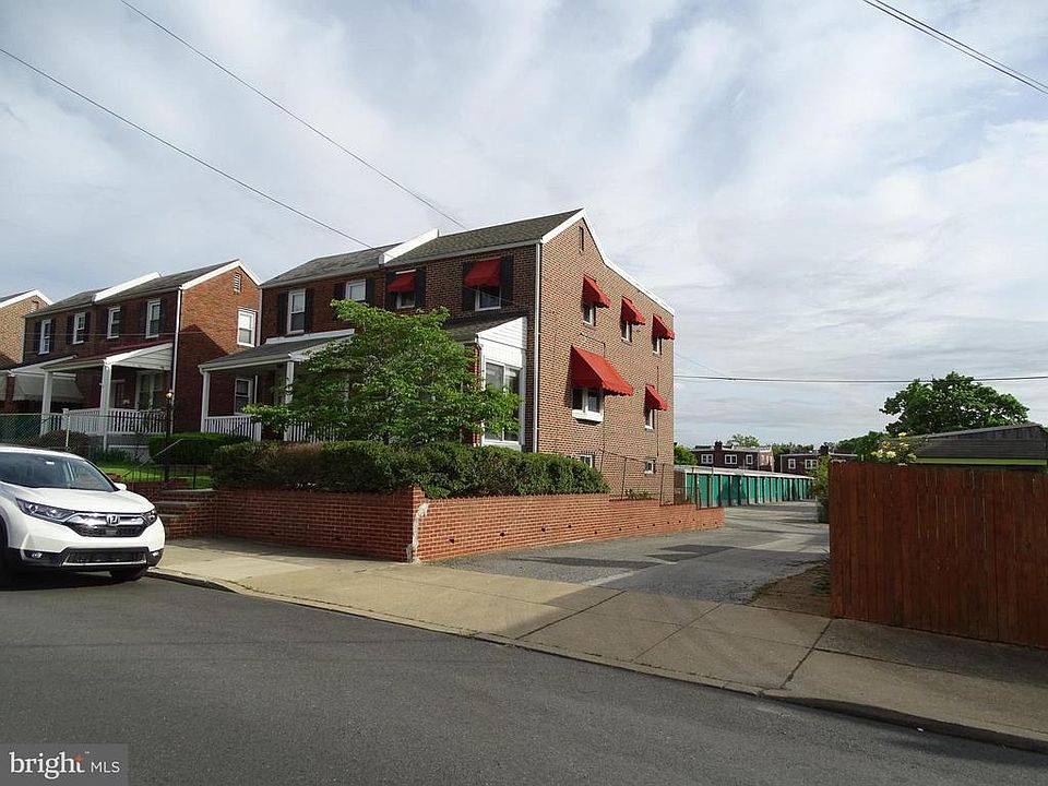 1st image of 1814 Beech St