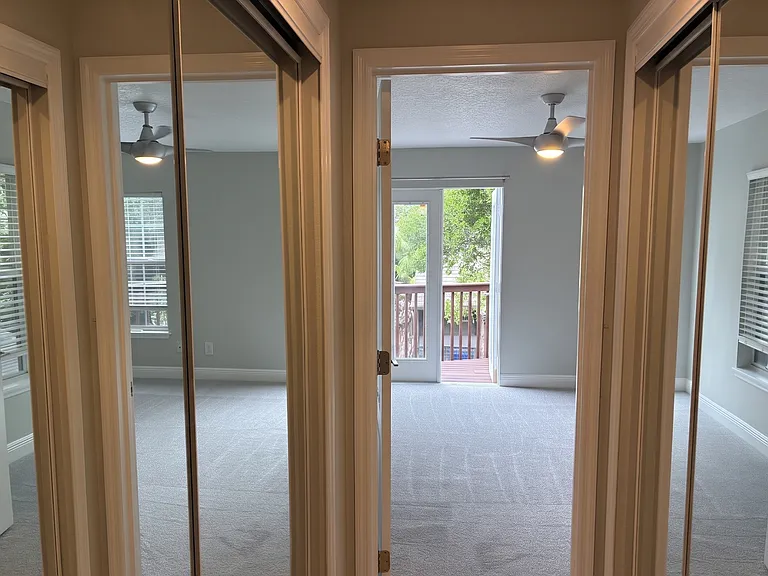 1119 S Pennsylvania Ave — Photo 36