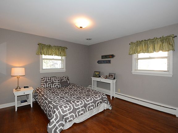 3rd image of 12140 Woodland
