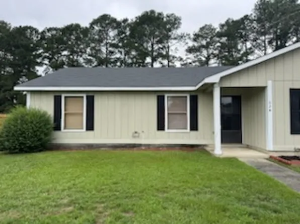162 Eulon Loop #A, Raeford, NC 28376