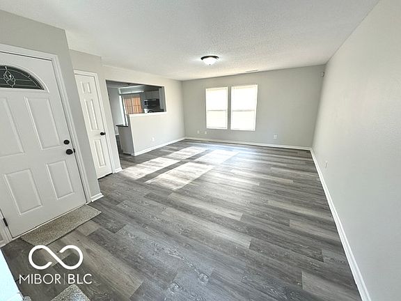 3rd image of 3216 Black Forest Ln