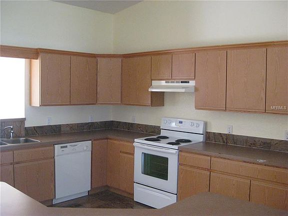 2nd image of 6004 Mission Dr