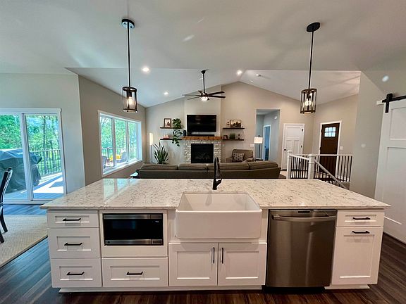 5th image of 539 Greenway Point Dr