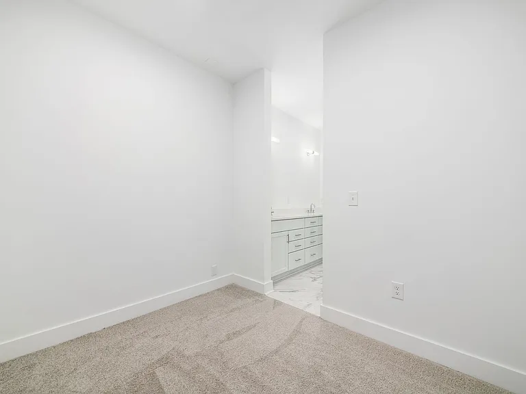 2986 Bernard View Ln #2990 — Photo 31