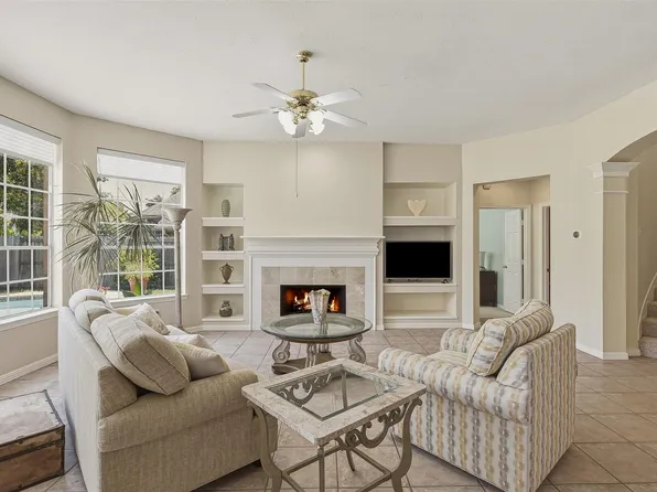 9314 Walnut Brook Ct, Houston, TX 77040