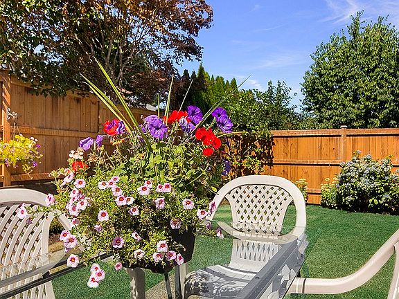 5th image of 9616 2nd St SE #14