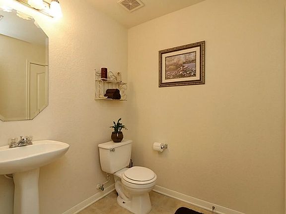 4th image of 16402 Kendons Way Ln