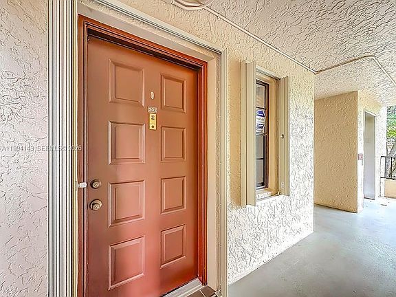 3rd image of 10401 W Broward Blvd APT 302