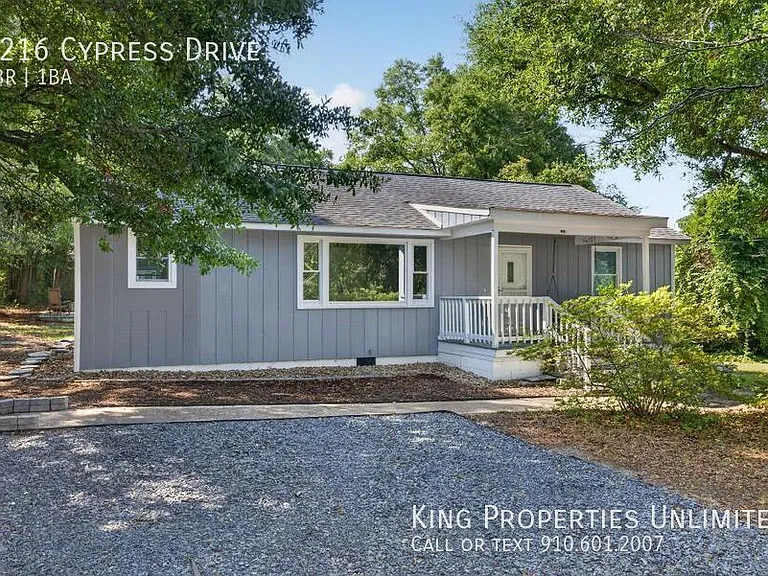 1216 Cypress Dr — Photo 1