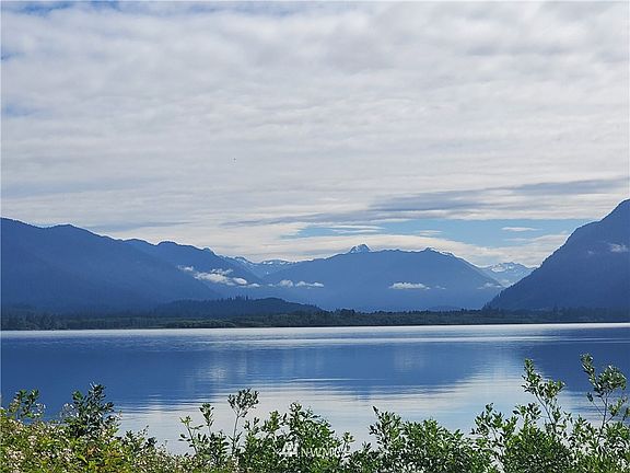 4th image of 0 Lake Drive N