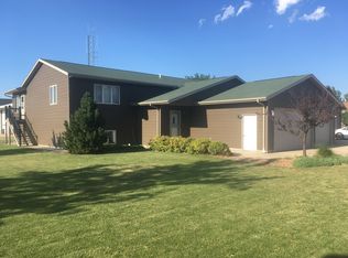 729 Kennedy Loop, Pierre, SD 57501