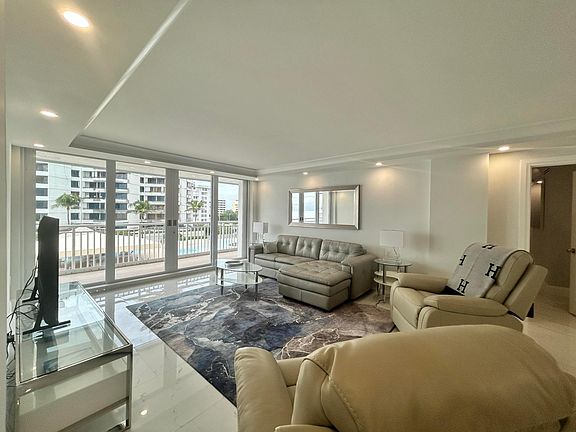 5th image of 3546 S Ocean Boulevard #405