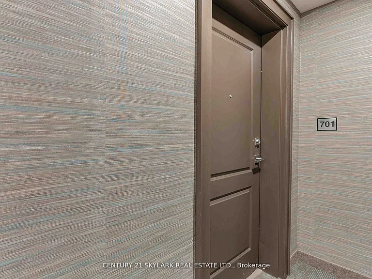 460 Dundas St E #701 — Photo 7