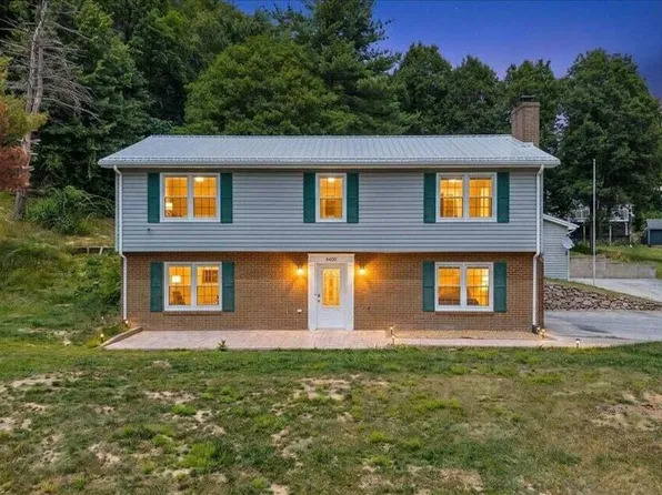 6408 Orchard View Ln, Roanoke, VA 24018