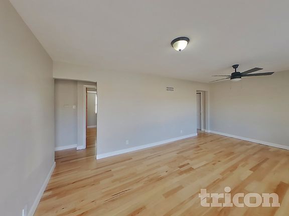 3rd image of 10934 Vargas Dr