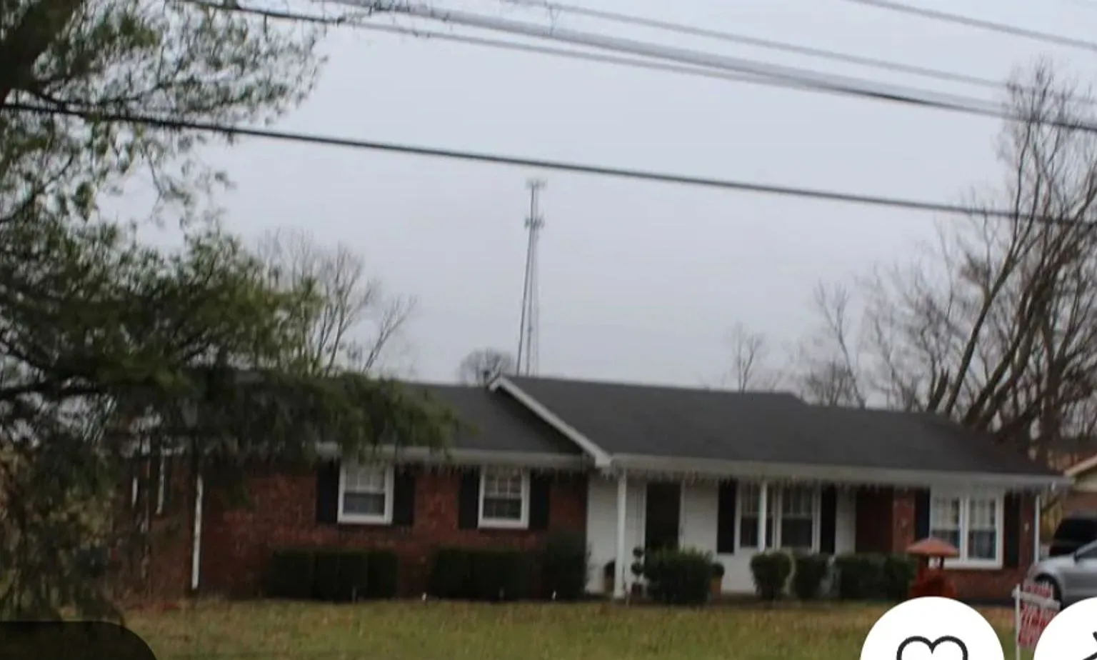 3 Bedroom 2 Bath Home — Photo 2