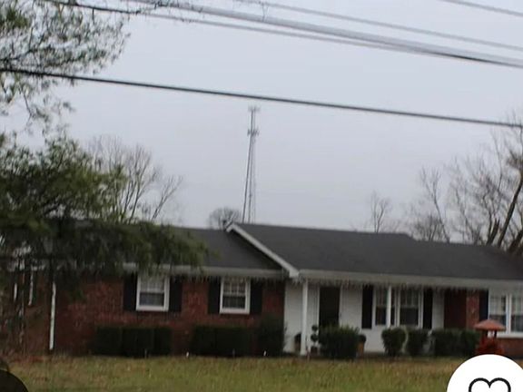 2nd image of 544 Lexington Dr