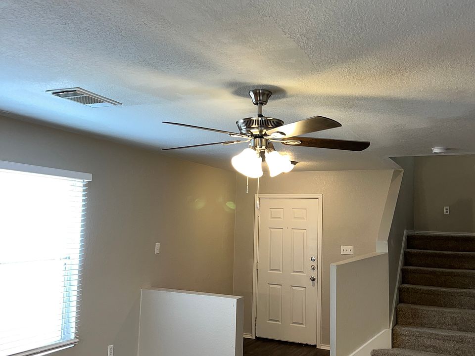2938 Butterfly Palm, San Antonio, TX 78245 | Zillow
