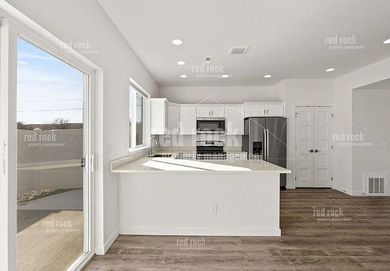 12625 E Main Ave — Photo 8